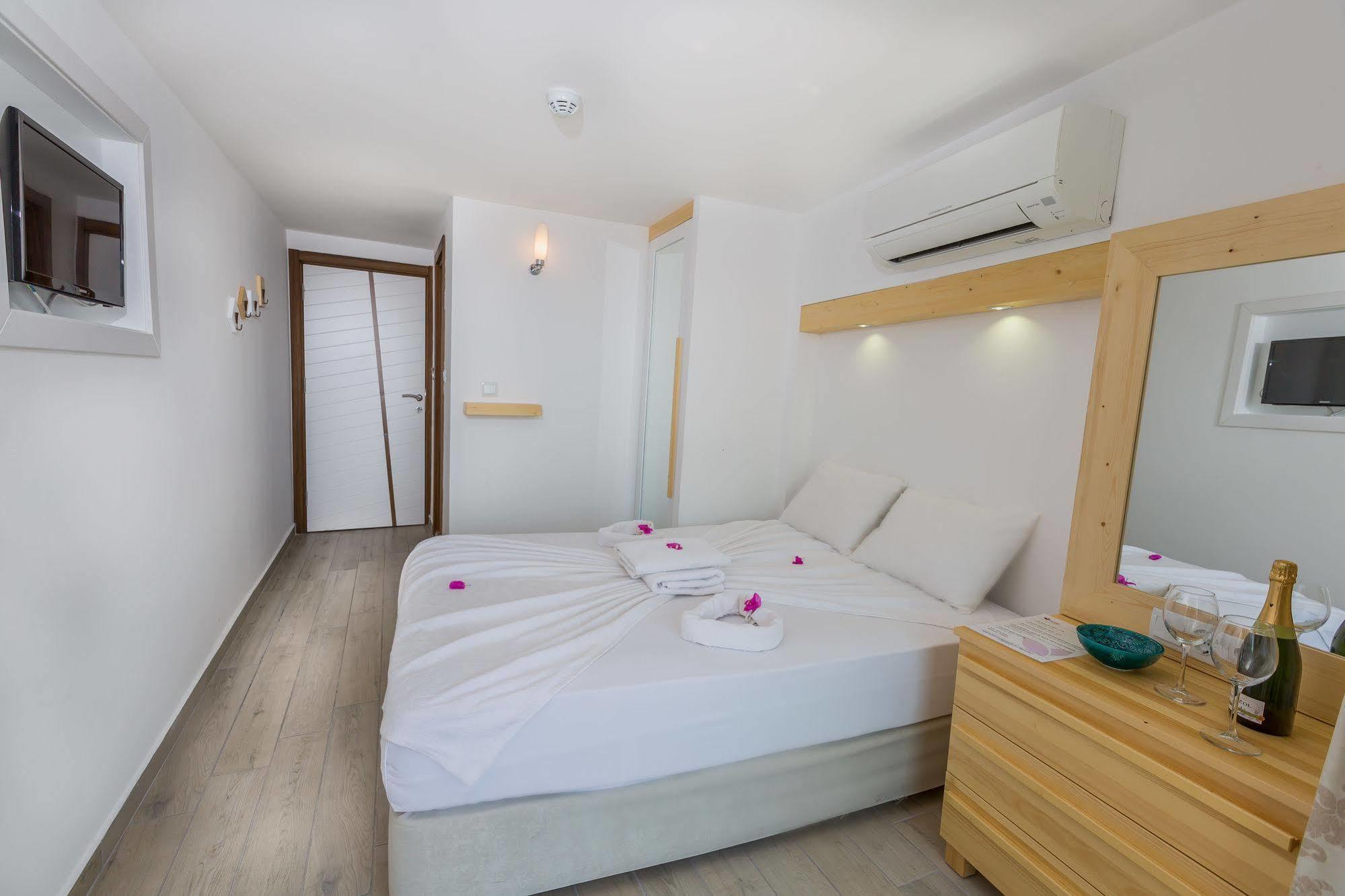 Defne Hotel 카스 외부 사진